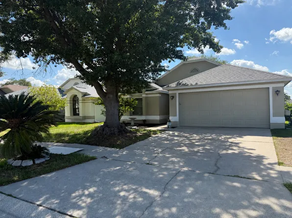1516 Portsmouth Lake Dr, Brandon, FL 33511