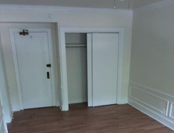 3rd image of 5301 N Ashland Ave #1F