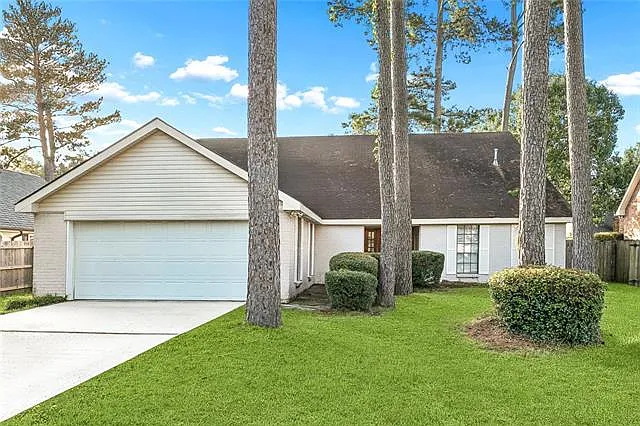 105 Choctaw Pl — Photo 1