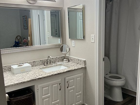 4th image of 3105 San Jacinto St