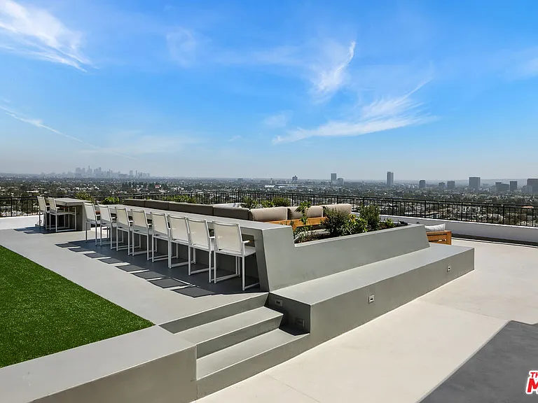 1100 Alta Loma Rd #1505 — Photo 20