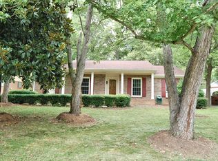 1750 Fern Forest Dr, Gastonia, NC 28054