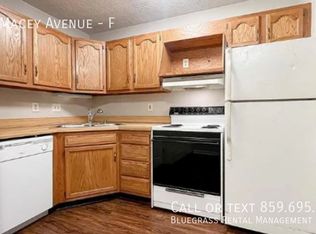 139 Macey Ave #F, Versailles, KY
