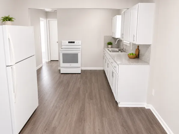 5805 Jackson Ave, Kansas City, MO 64130