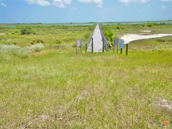 L-135 E Burgundy Bay Bay, Port O Connor, TX 77982