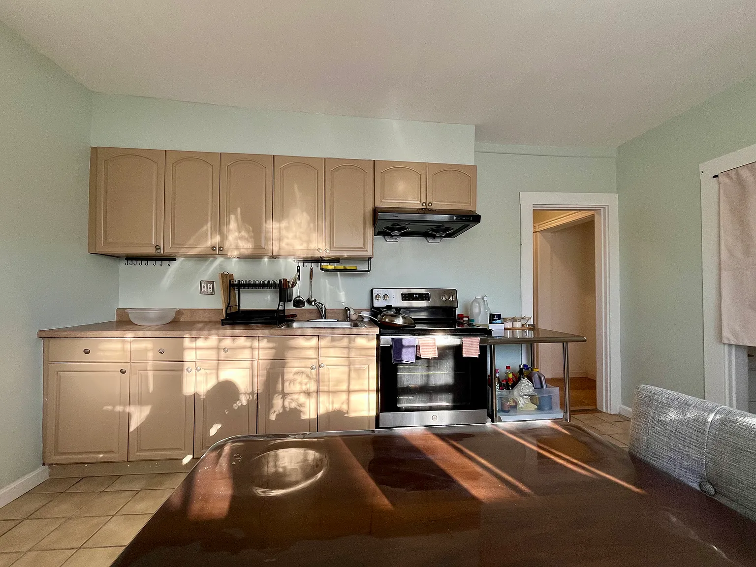 4 bed, 1500 sqft, $850 — Photo 2