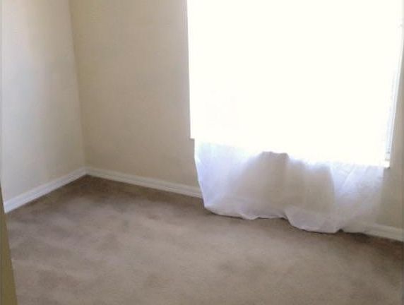 4th image of 1010 NE 22nd Ave