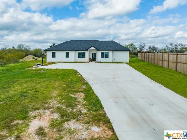 371 Margarita Dr, Dale, TX 78616