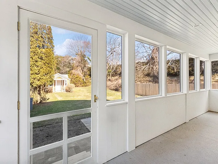 75 Georgica Rd — Photo 21