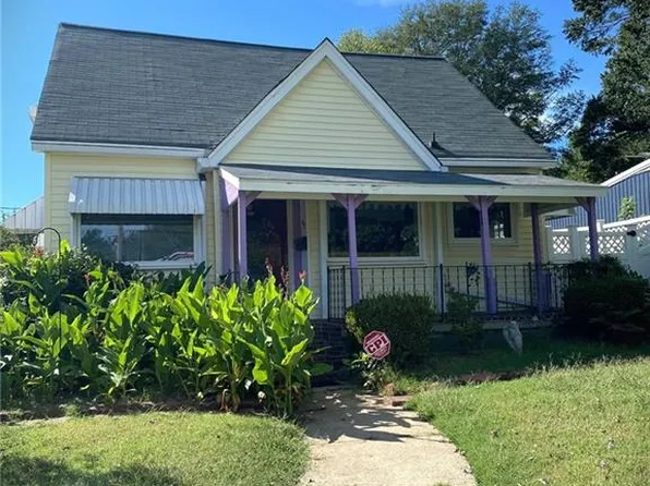 520 Gales Ave, Winston Salem, NC 27103