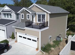 7248 Atwater Dr, Spring Lake, MI 49456