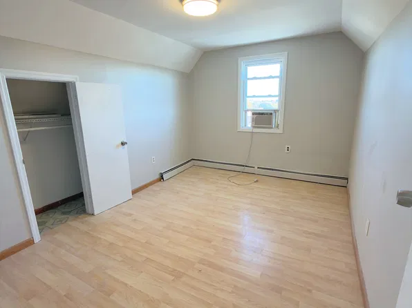 141 Corabelle Ave Floor 3, Lodi, NJ 07644