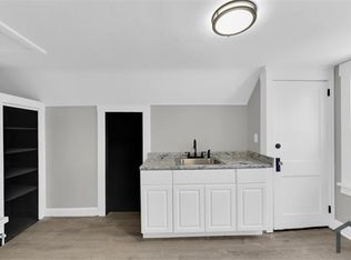 1724 Burgess Rd #3, Cleveland, OH 44112