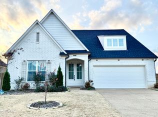 80 Misty Meadows Dr, Oakland, TN 38060