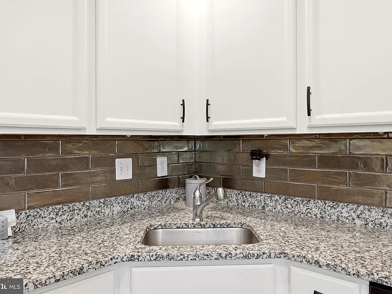 14848 Mason Creek Cir — Photo 13