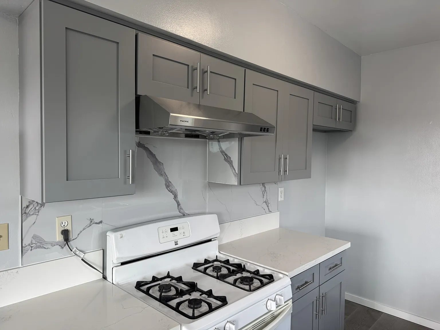 1400 College View Dr — Photo 1