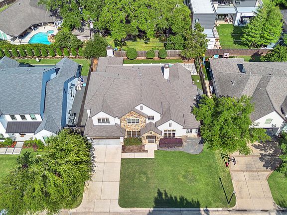 2nd image of 1246 Ben Hur Dr