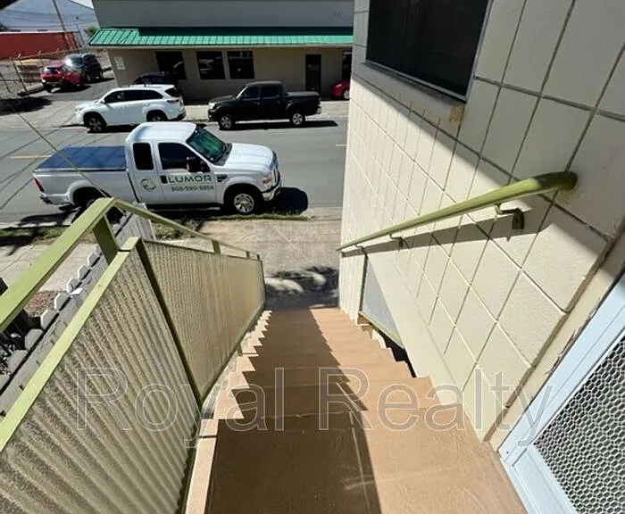 913 Coolidge St #A — Photo 10