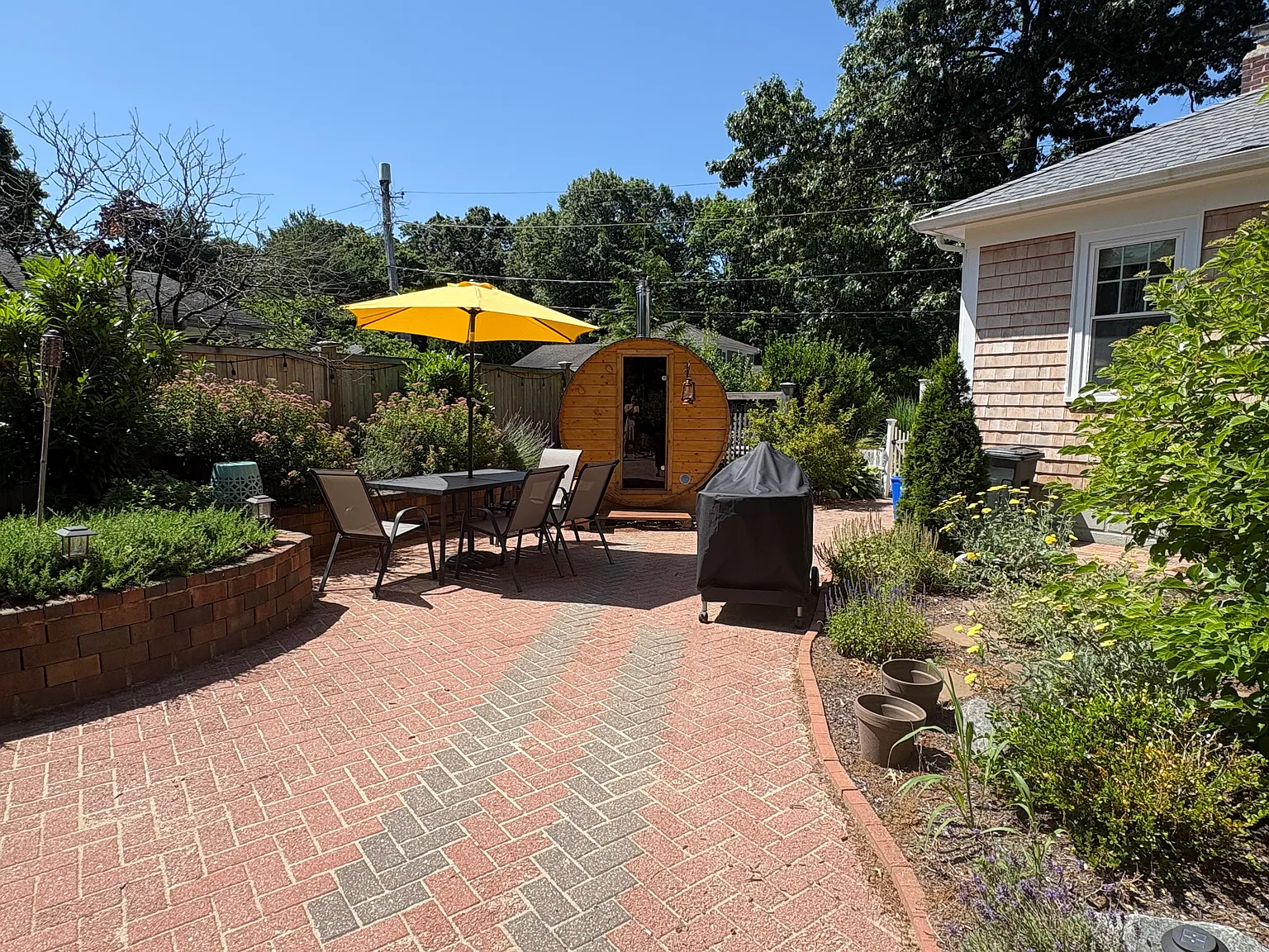2 bed, 1133 sqft, $3,400 — Photo 2