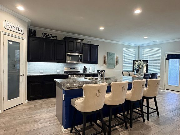 4th image of 6970 Circle Cross Rd