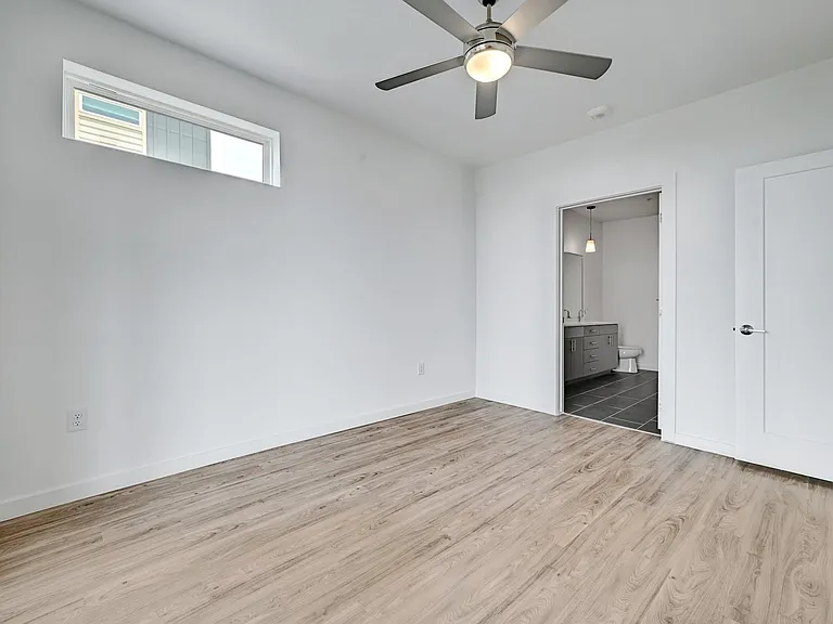 4801 Springdale Rd #1301 — Photo 18