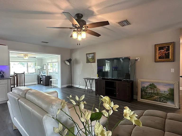 1000 Huntington Ct — Photo 7