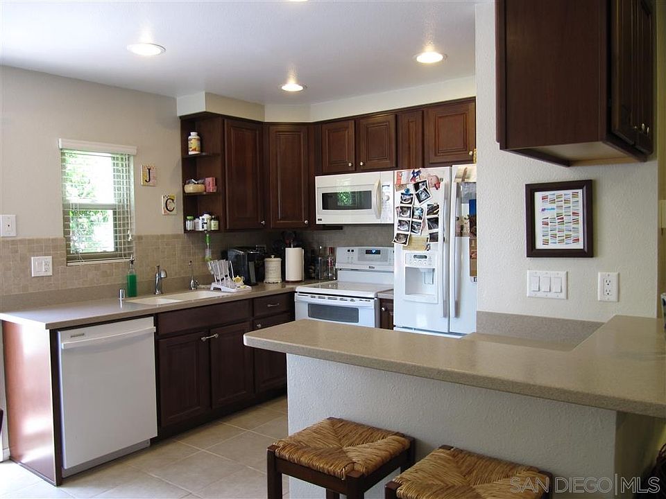 1st image of 1262 River Glen Row Unit 14