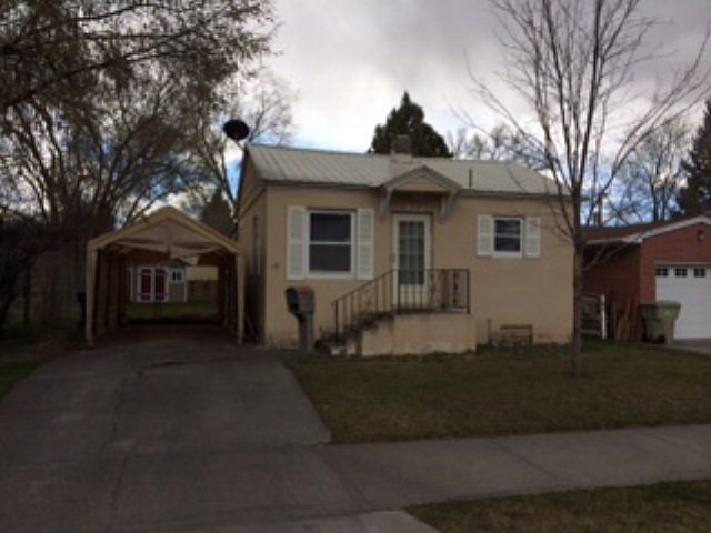 1st image of 922 11th St