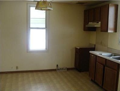 3rd image of 405 Ogara Ave