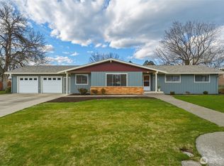 305 NE A Street, College Place, WA