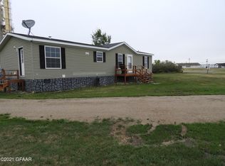 205 2nd St SW, Lakota, ND 58344