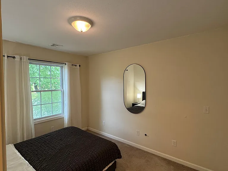 2 Moore St #4 — Photo 8