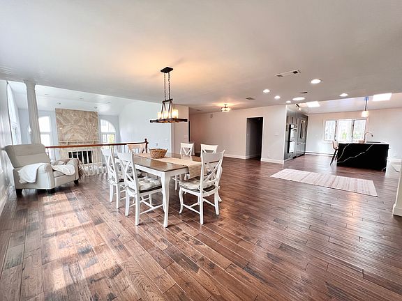 5th image of 12 Haring Dr