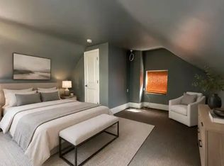 1531 Queen St E #1A, Toronto, ON M4L1E5