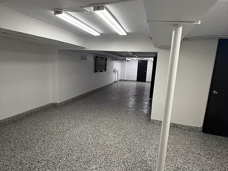 289 Stanhope St #1B — Photo 3
