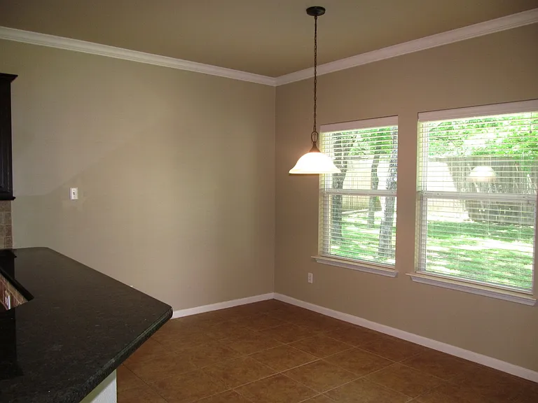 2515 Twin Ridge Ct — Photo 7