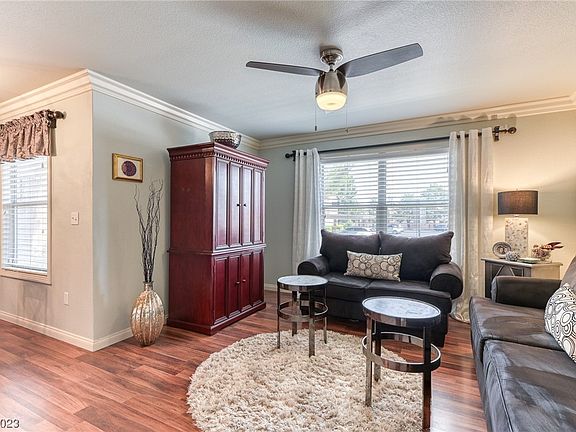 3rd image of 1150 N Buffalo Dr APT 1064