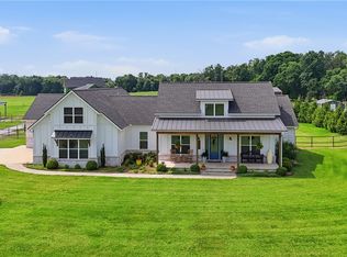 13885 N Mount Olive Rd, Gravette, AR 72736
