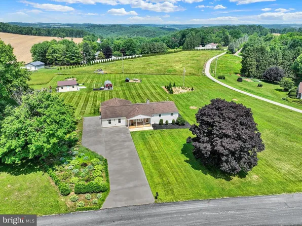 13174 Mont Rd, Felton, PA 17322