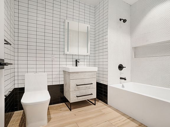 4th image of 1634 Church Ave #4I