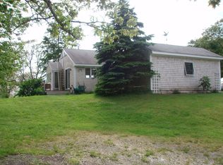5 Howell Ln, Chilmark, MA 02535