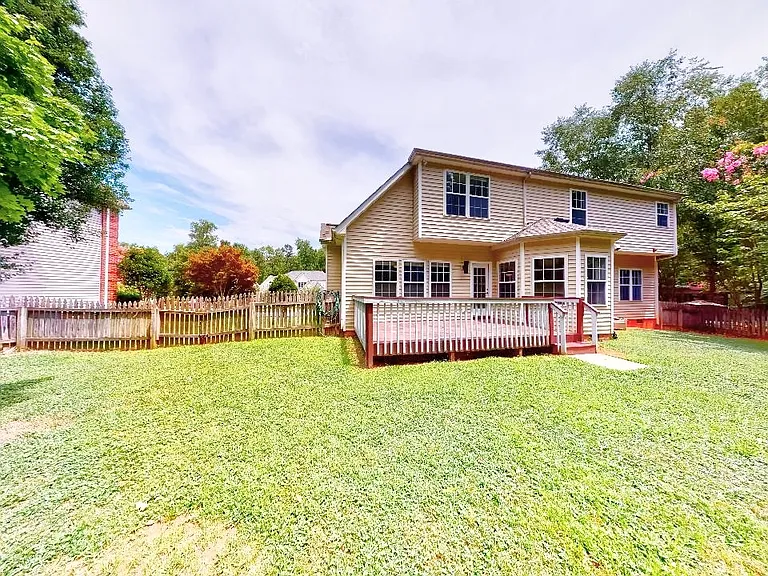 425 New Parkside Dr — Photo 50