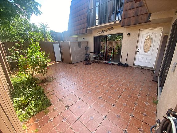 3rd image of 4063 Wimbledon Drive