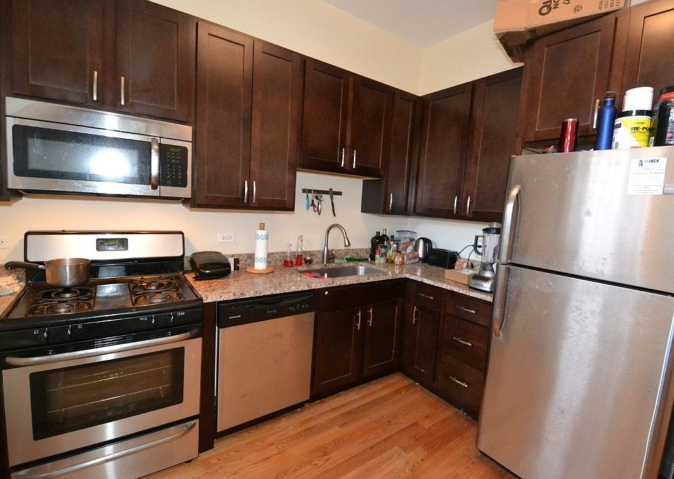 1st image of 1756 W Montrose Ave #1B