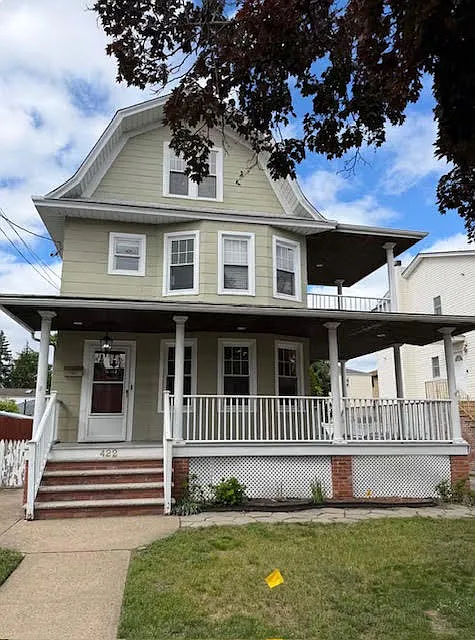 422 2nd Ave