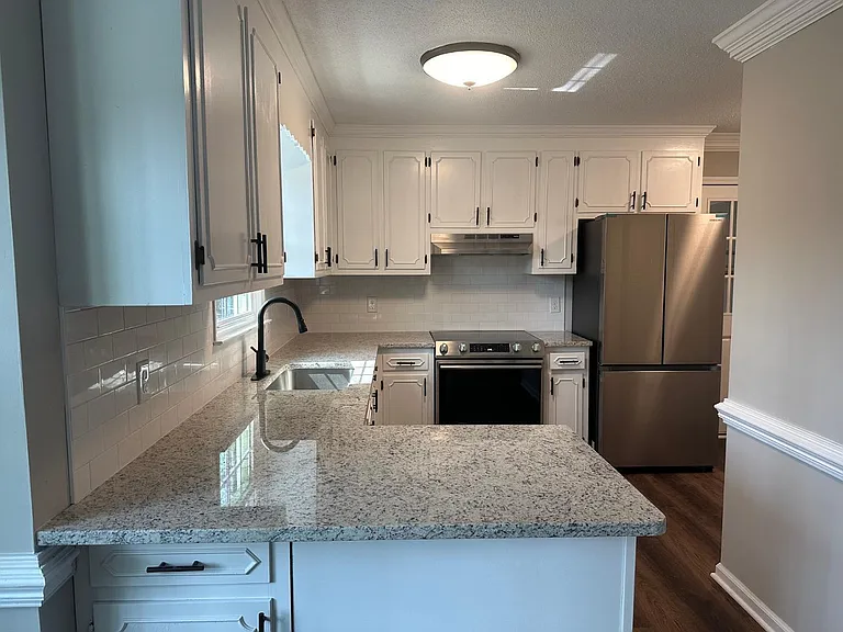 7029 Eastridge Dr — Photo 2