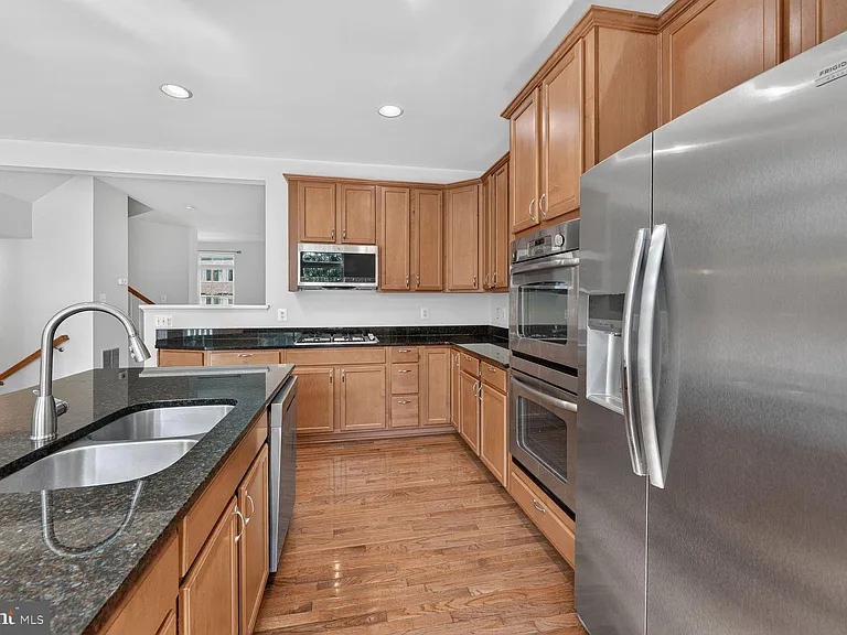 2293 Merseyside Dr — Photo 10