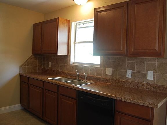 3rd image of 1314 Galloway Dr