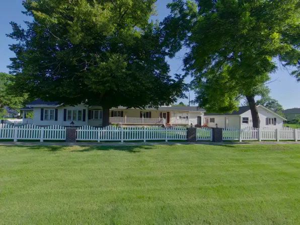 1203 Main St, Gregory, SD 57533