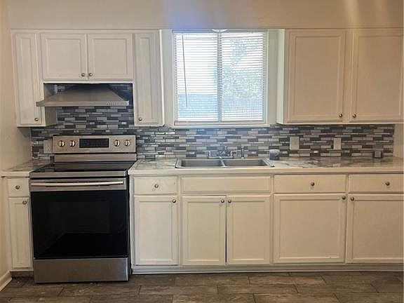 2nd image of 5243 Teri St